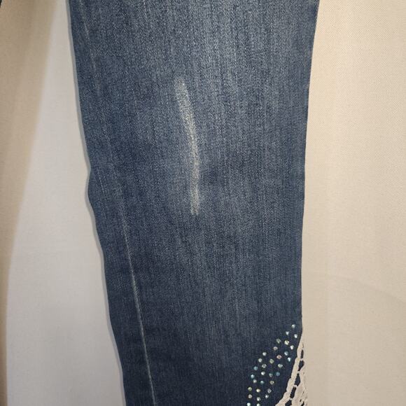 Venus Women Size 2 Skinny Jeans Lace Beads Distressed Raw Hem Medium Wash READ - Picture 5 of 13